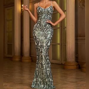 Missord Stunning Sequined Mermaid Dress *NWT*